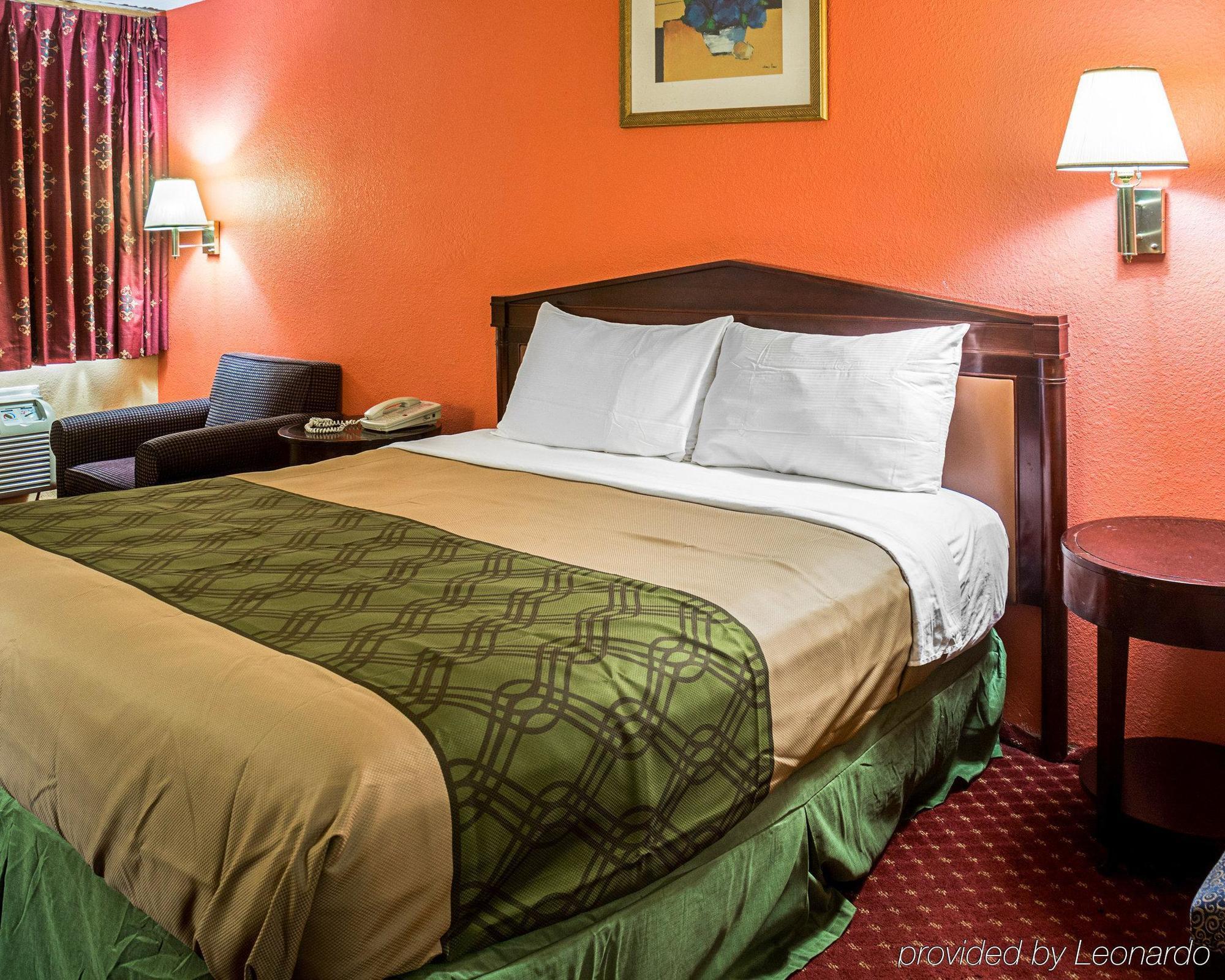 Econo Lodge At Military Circle Norfolk Exterior foto
